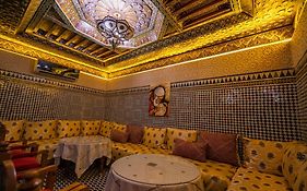 Riad Anis Fes